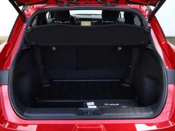 Lexus LBX
